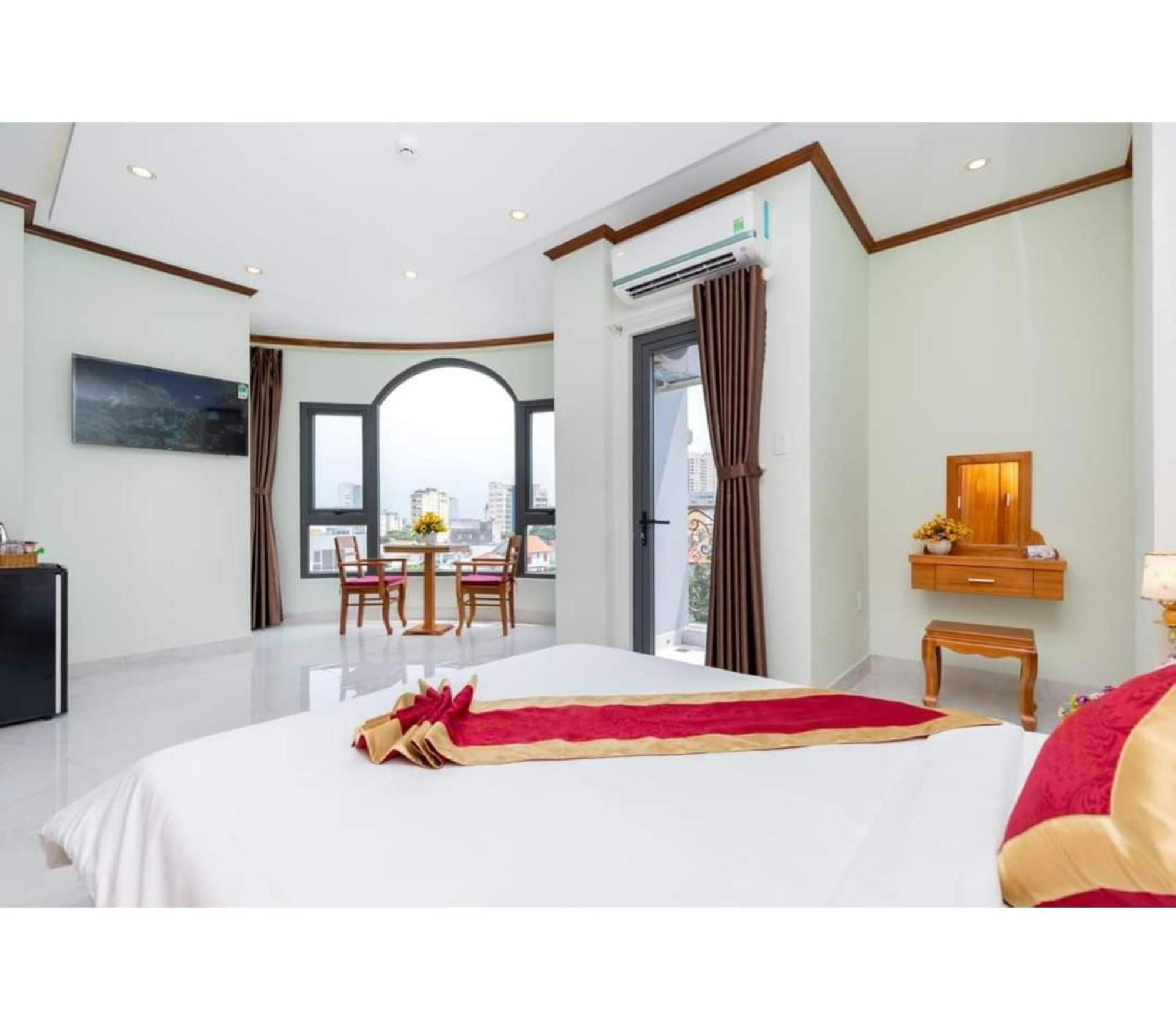 Oyo 1216 Ha Hotel Vung Tau Buitenkant foto
