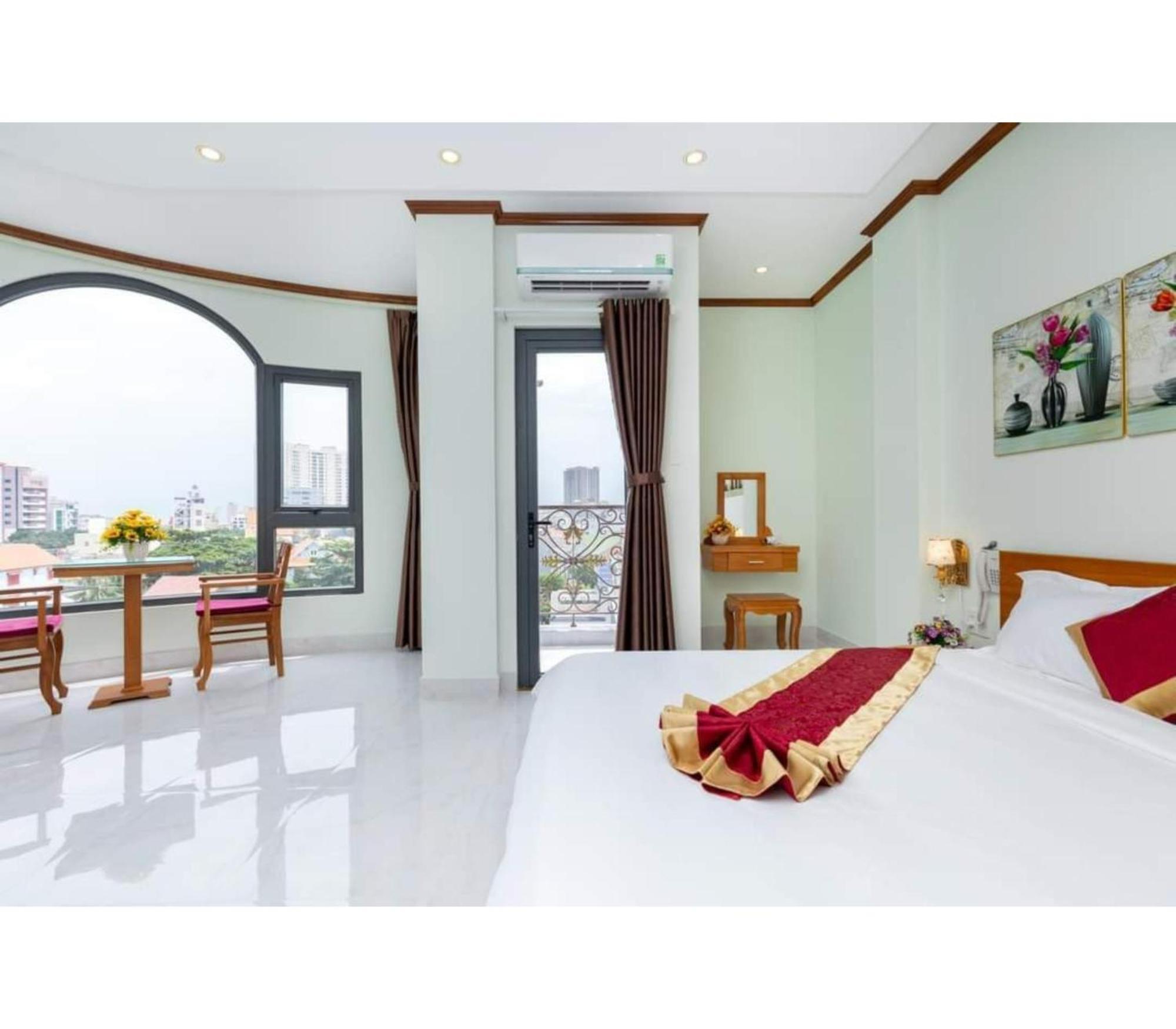 Oyo 1216 Ha Hotel Vung Tau Buitenkant foto