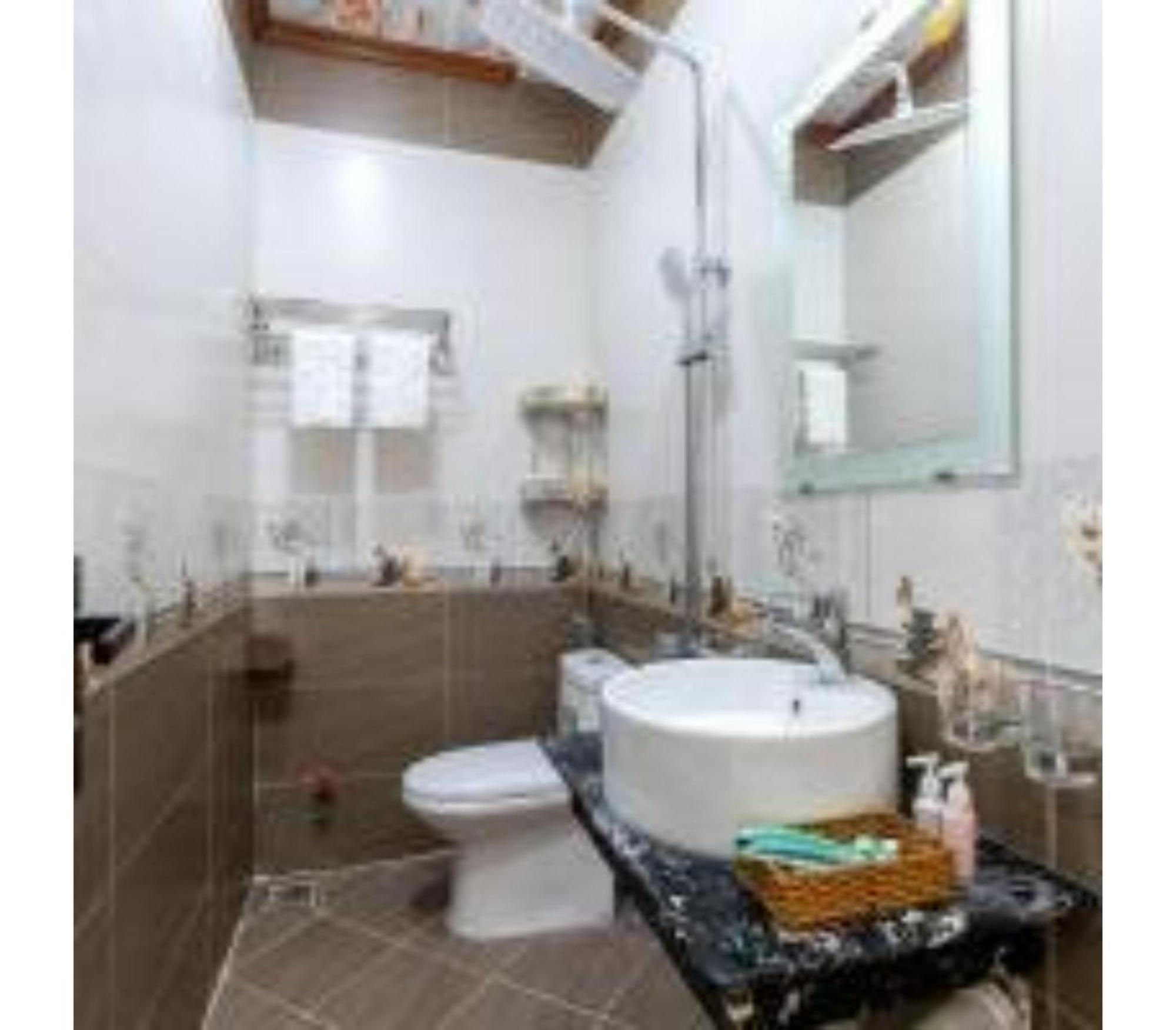 Oyo 1216 Ha Hotel Vung Tau Buitenkant foto